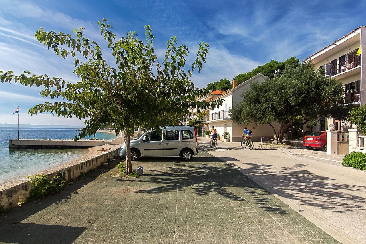 Apartments By The Sea Podgora, Makarska - 2596 Bagian luar foto