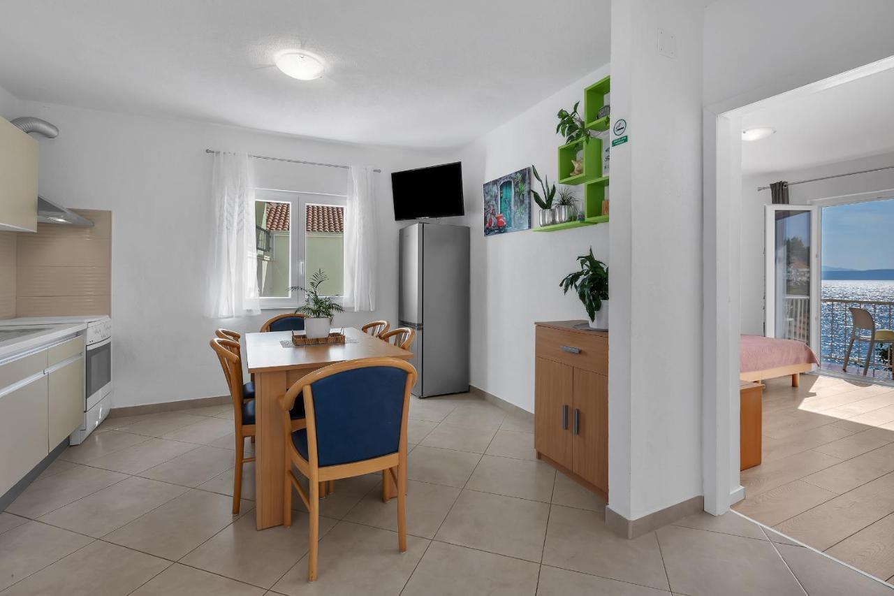 Apartments By The Sea Podgora, Makarska - 2596 Bagian luar foto