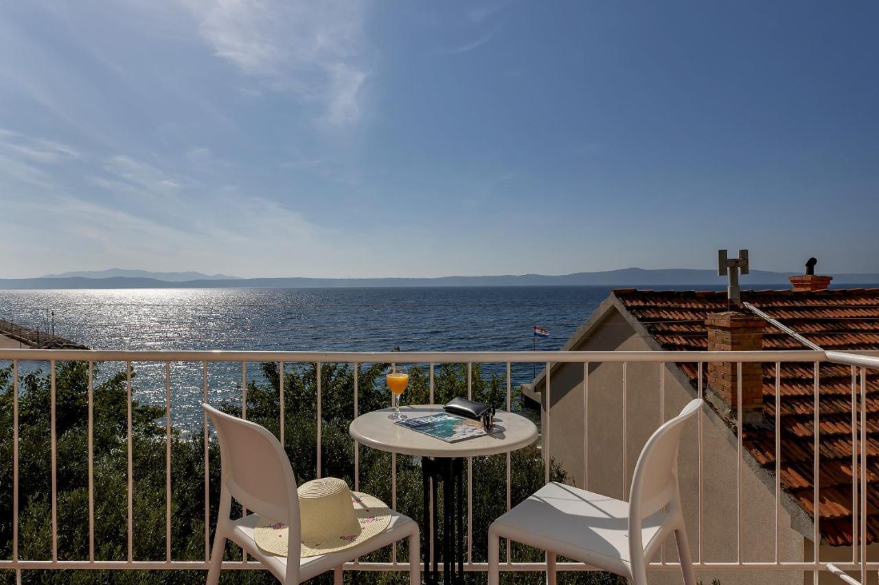 Apartments By The Sea Podgora, Makarska - 2596 Bagian luar foto